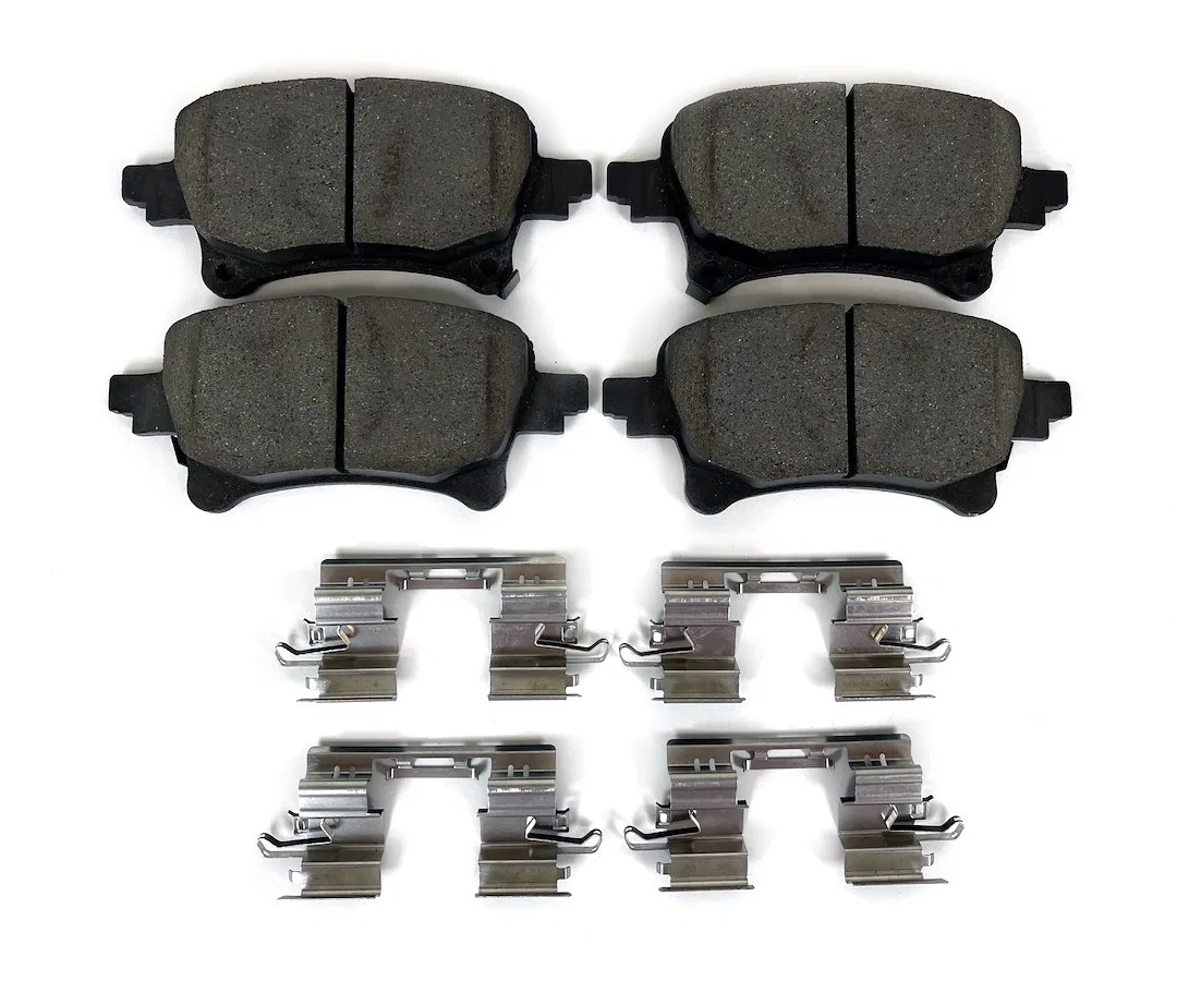 D2233 – BAER BRAKES Brake Pad, FMSI Number D2233 Ceramic Set Of 4 With Wear Indicator And Mounting Hardware